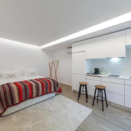 Estudio Candida, One Place … アパート